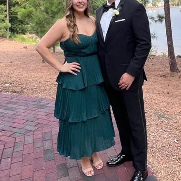 Lulus Cascading Crush Emerald Green Tiered Bustier Midi Dress - Picture 4 of 8